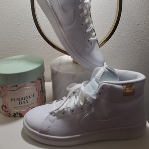 NIKE Women's Court Royale 2 Sneakers